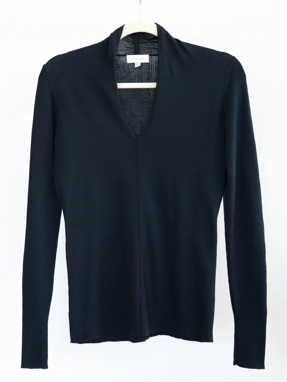 Kinross - Black Long Sleeve V Neck With Arm Cutouts - Women’s XS